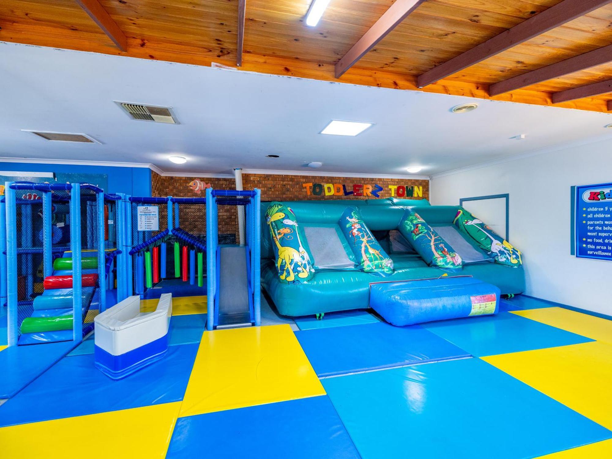 Nrma Blue Dolphin Yamba Holiday Resort Exterior foto