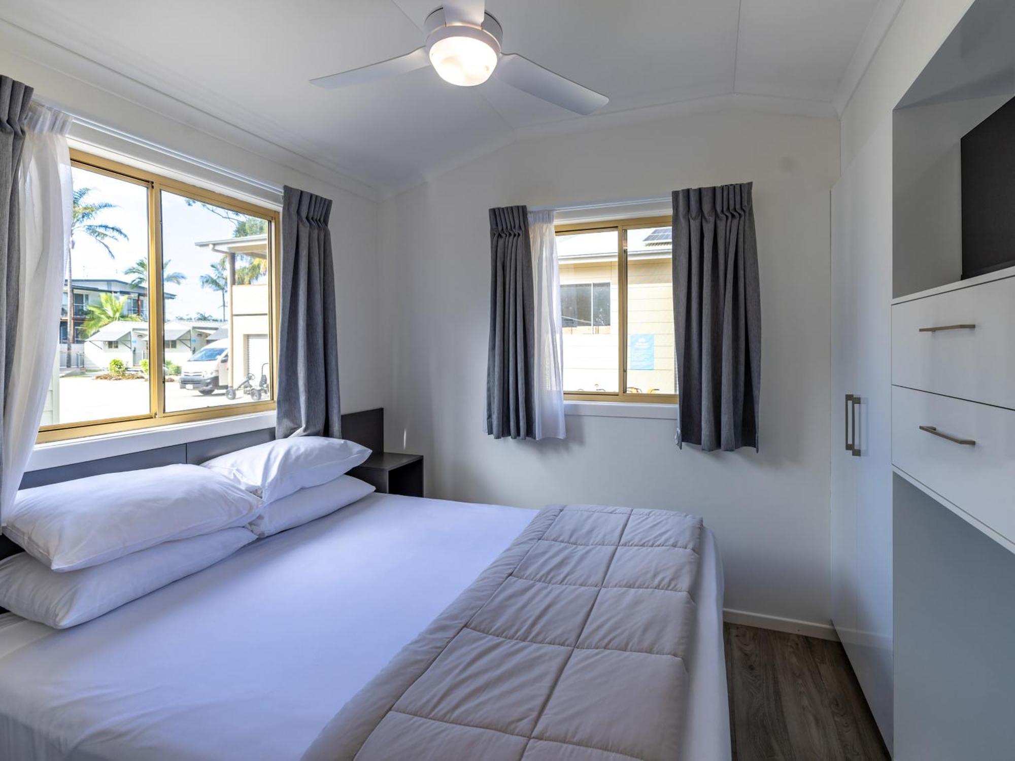 Nrma Blue Dolphin Yamba Holiday Resort Zimmer foto